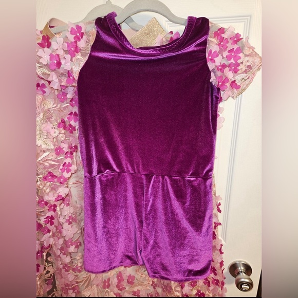 Custom one of a kind fun fashion - Picture 2 of 5